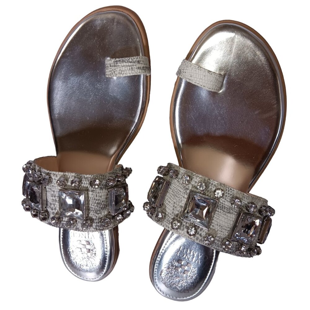 Vince Camuto AMARILIS- Jeweled Leather Silver Toe Ring Sandals- Size 7.5M